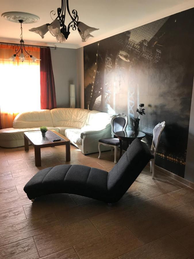 Eden Apartman Algyo Bagian luar foto
