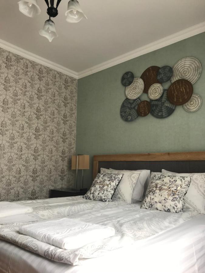 Eden Apartman Algyo Bagian luar foto