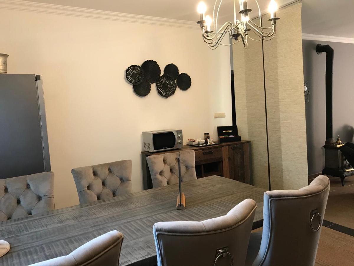 Eden Apartman Algyo Bagian luar foto