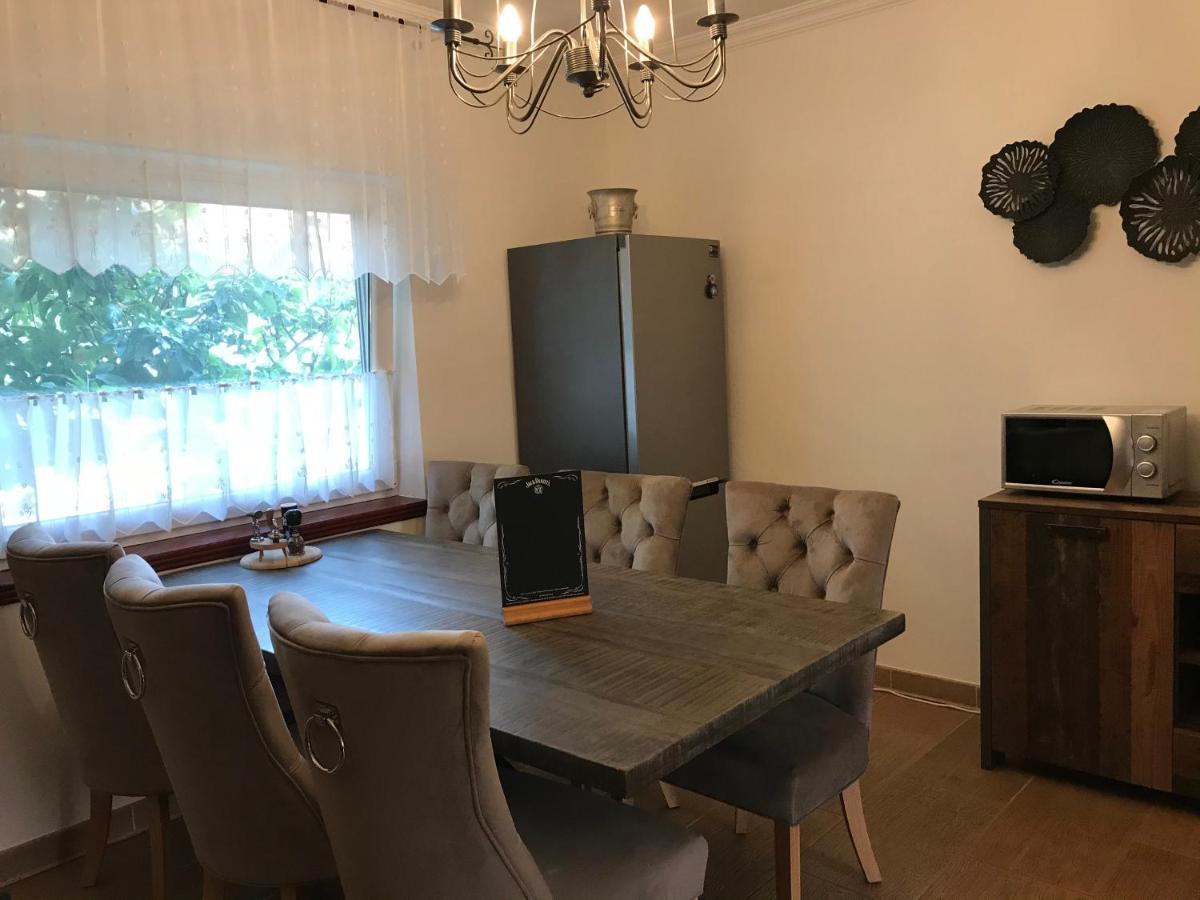 Eden Apartman Algyo Bagian luar foto