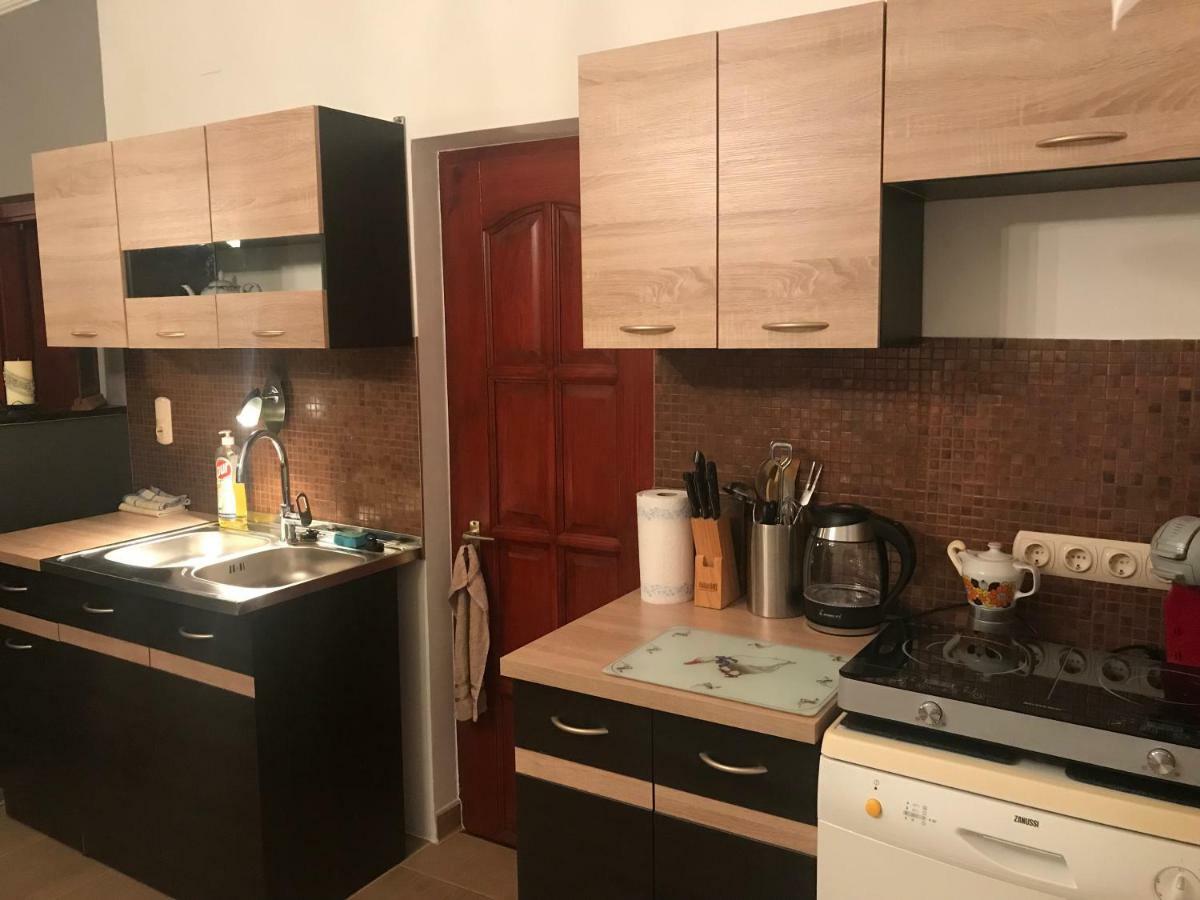 Eden Apartman Algyo Bagian luar foto