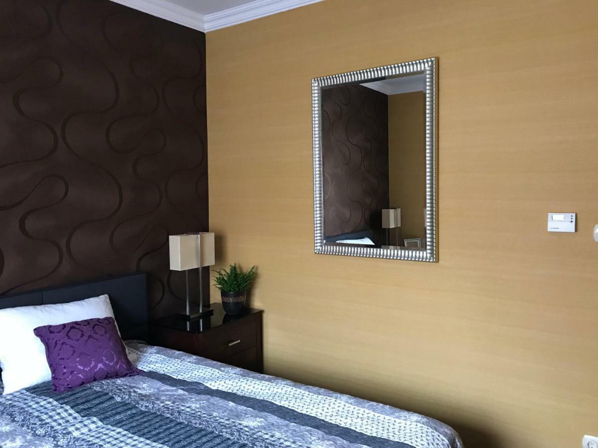 Eden Apartman Algyo Bagian luar foto