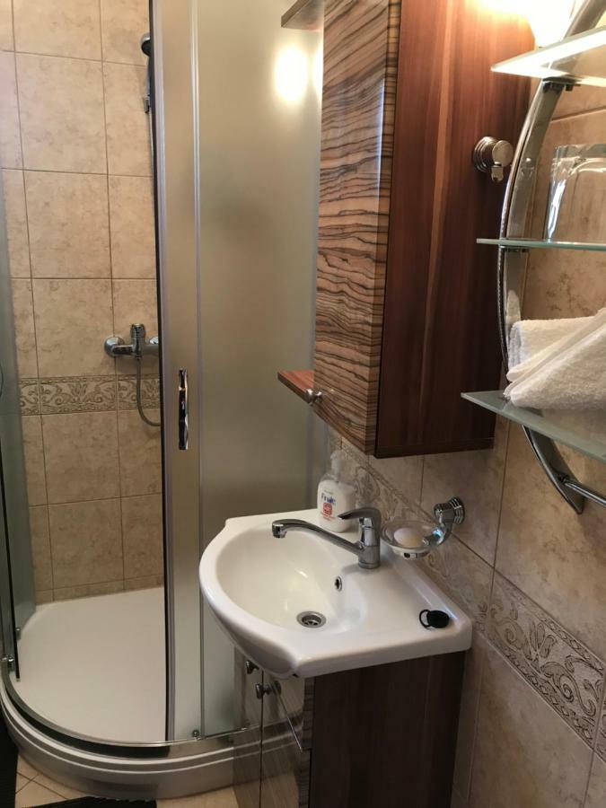 Eden Apartman Algyo Bagian luar foto